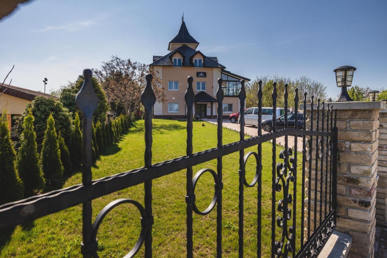 Hotel Navigator Palić Zewnętrze zdjęcie